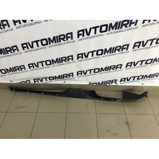 Накладка порогу внутрішня ліва VW Passat B7 2010- 3C0853369
